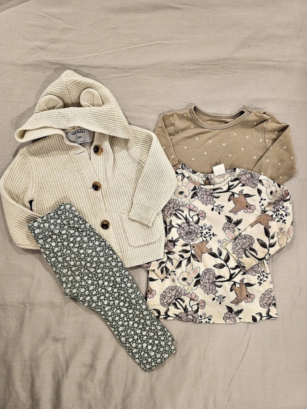🧸2/20$ Clothing Lot Size 12-18M Baby Girl Floral Outfit Set Sweaters H&M